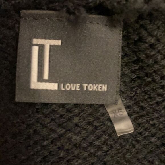 Love Token Knit Black Sweater Vest Shrug Trimmed in Rabbit Fur Womens Size XS - Picture 2 of 12